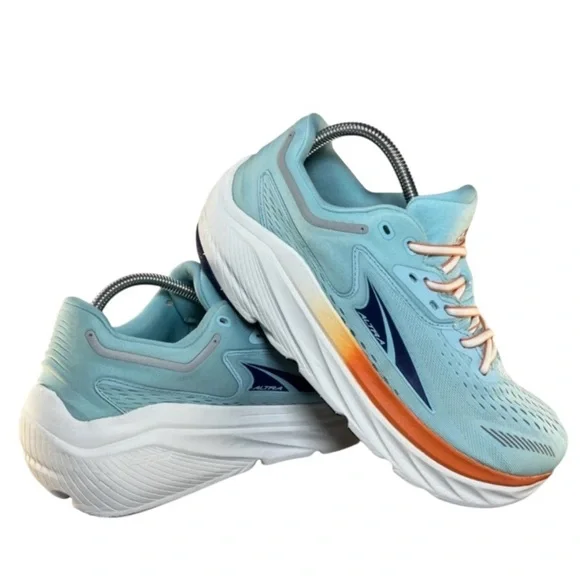 Altra Via Olympus light blue running shoes, Size 7 - Picture 1 of 8